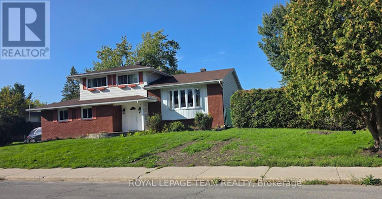 13 Ridgeburn Gate, Ottawa, ON, K1B 4C7 - 2