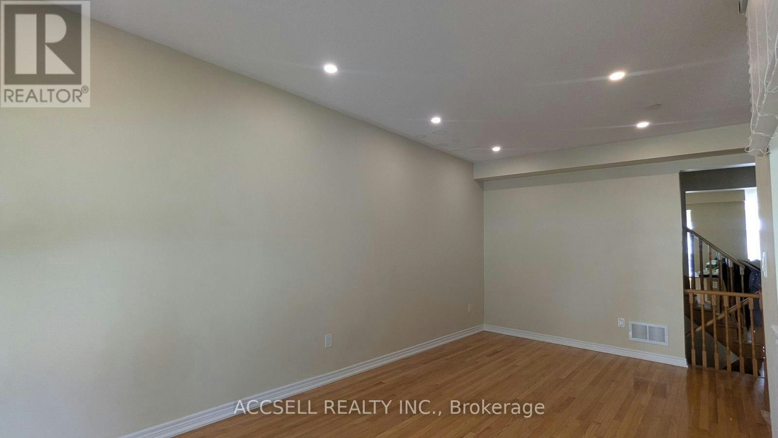223 Unionville Avenue SOUTH, Markham, ON, L3R 5L3 - 7