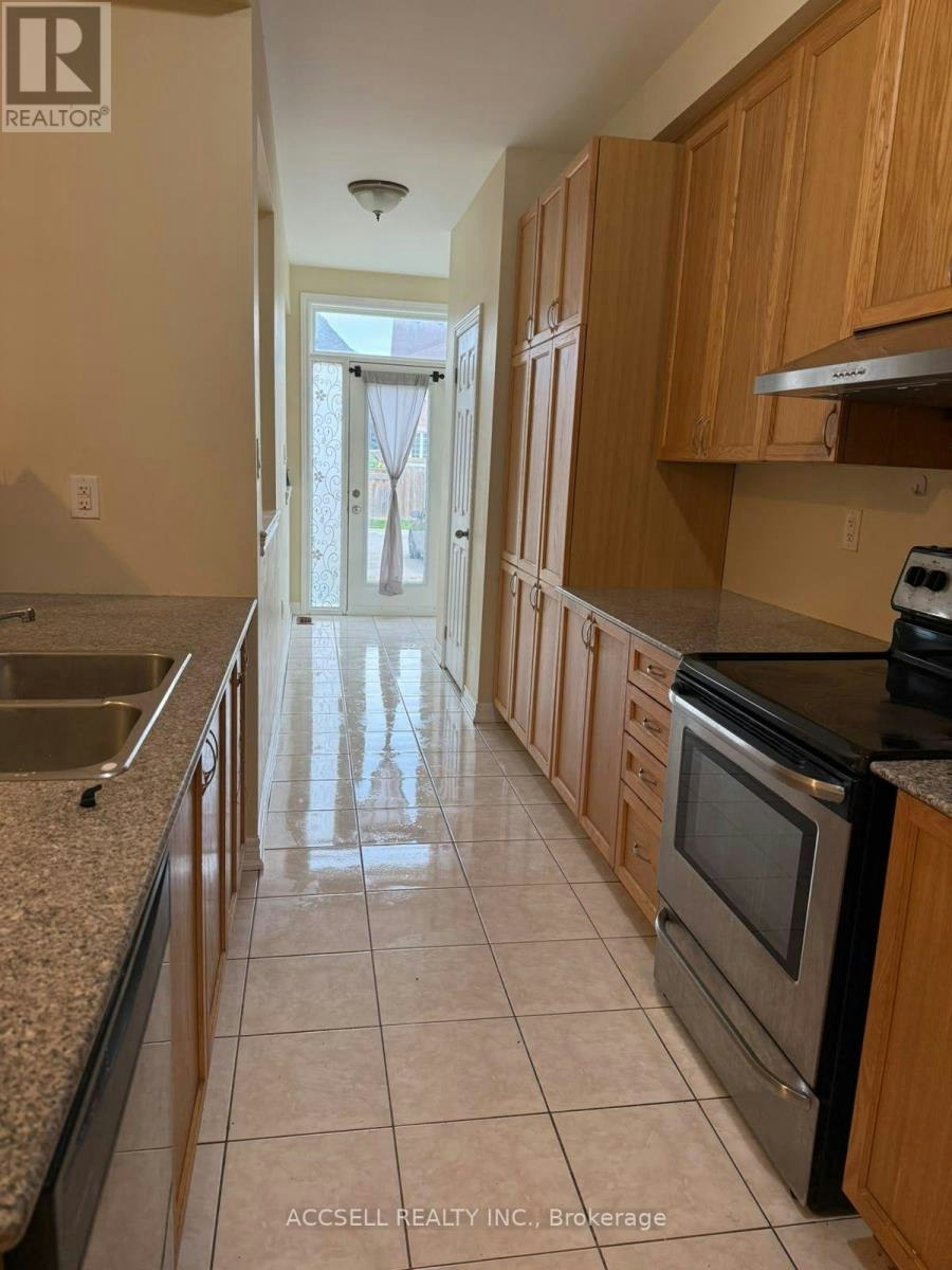 223 Unionville Avenue SOUTH, Markham, ON, L3R 5L3 - 10