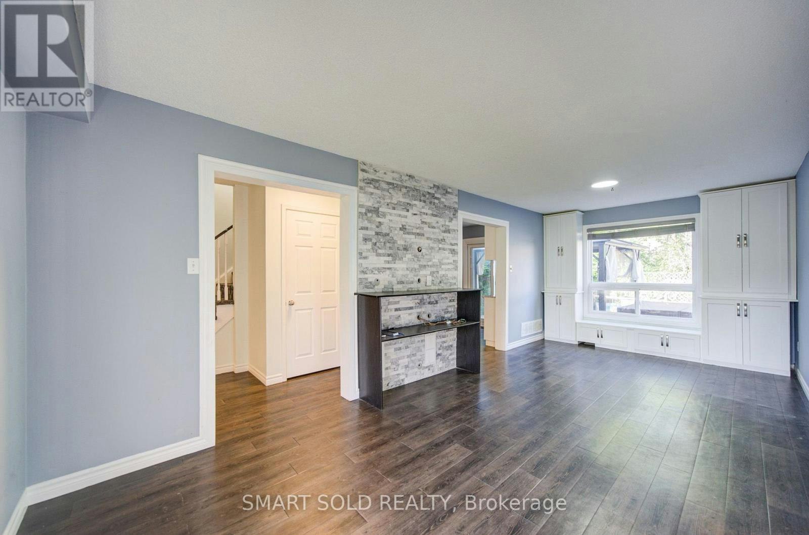 90 Moon Drive, Barrie, ON, L4N 7G9 - 7