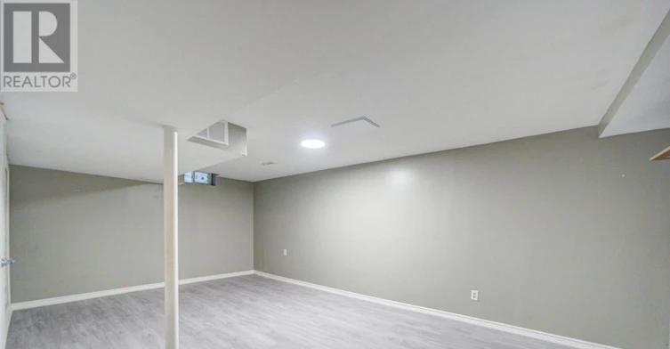 90 Moon Drive, Barrie, ON, L4N 7G9 - 34