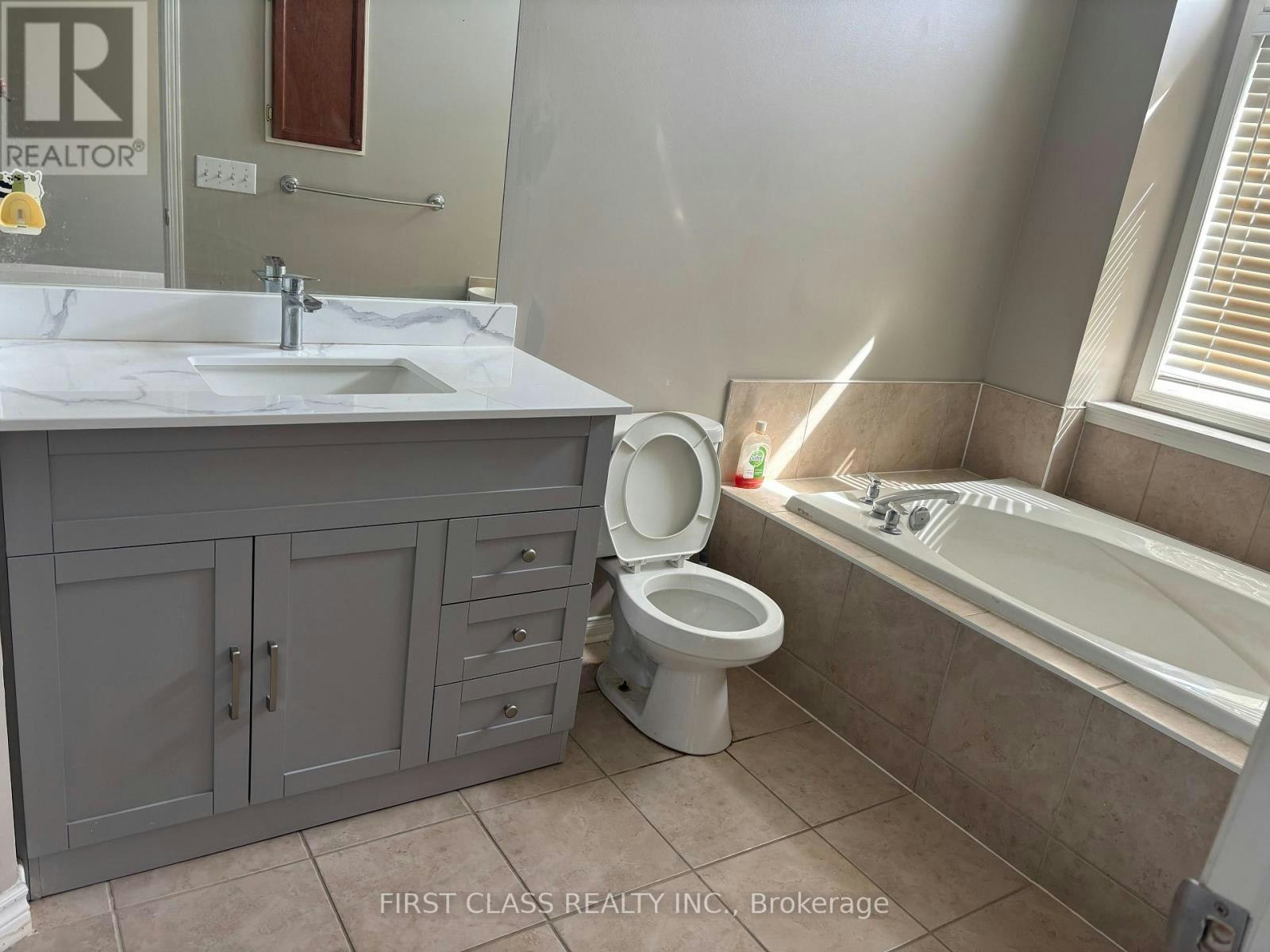 3350 Southwick Street, Mississauga, ON, L5M 7L5 - 8
