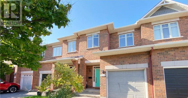 714 Nakina Way, Ottawa, ON, K1V 2H9 - 2