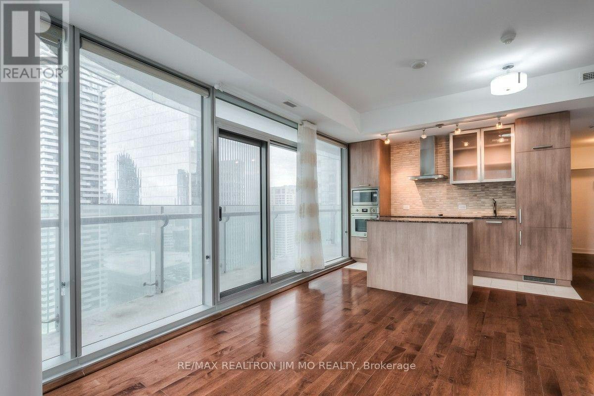 2610-12 York Street, Toronto, ON, M5J 0A9 - 5