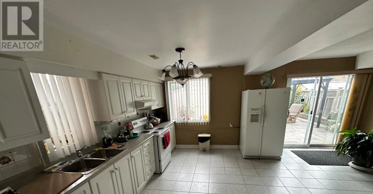 131 Colombo Crescent, Vaughan, ON, L6A 2T9 - 16