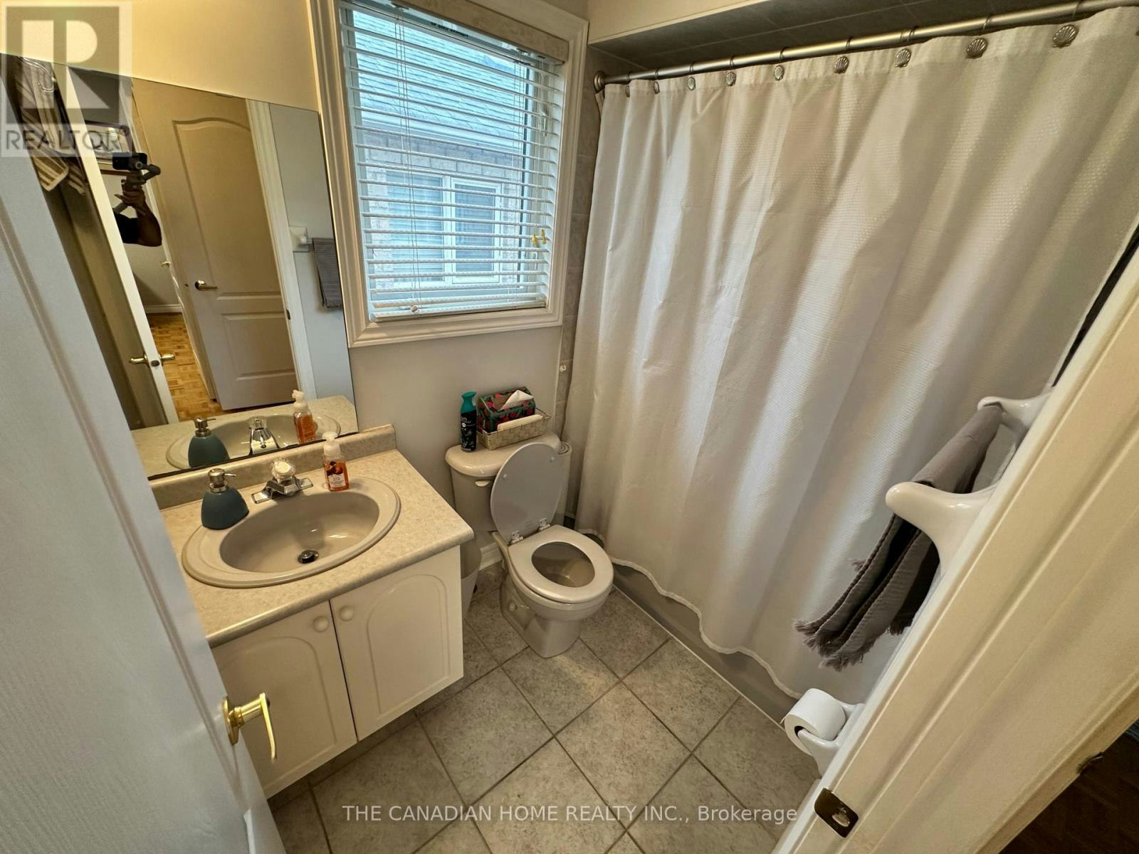 131 Colombo Crescent, Vaughan, ON, L6A 2T9 - 13