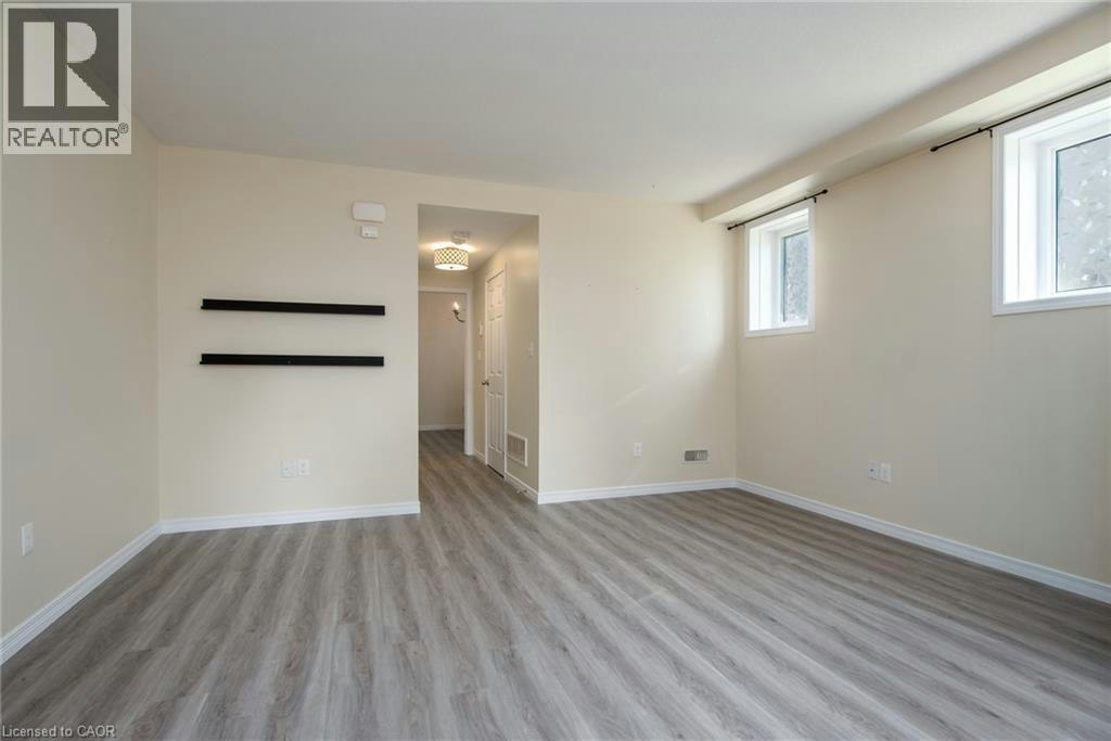 D-230 Jessica Crescent, Kitchener, ON, N2R 0C5 - 9