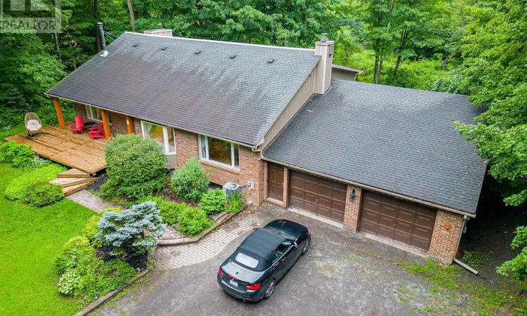 1437 Huntmar Drive