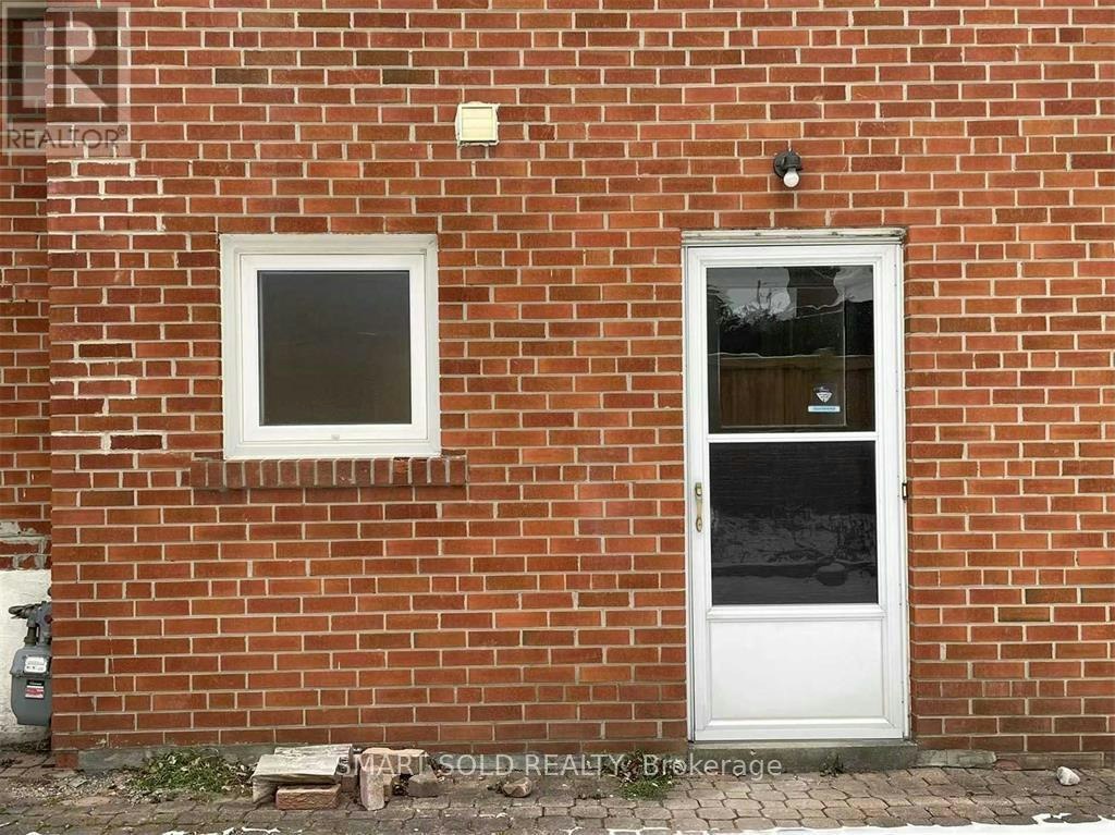 GROUND Lower 9 Salinger Court, Toronto, ON, M2J 3R8 - 14