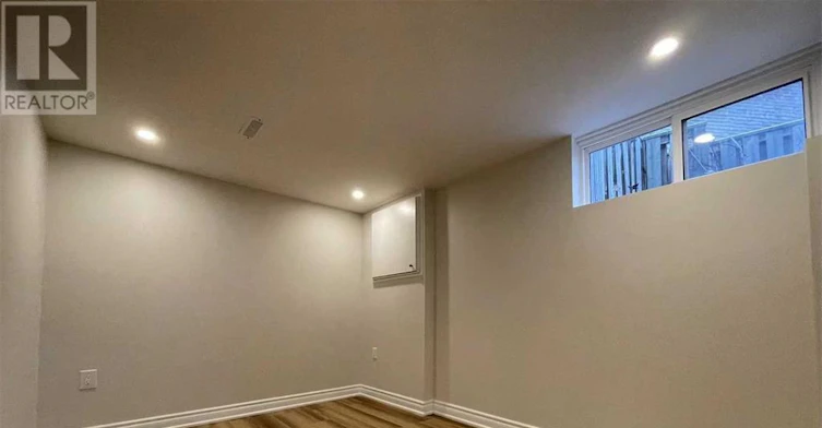 GROUND Lower 9 Salinger Court, Toronto, ON, M2J 3R8 - 11