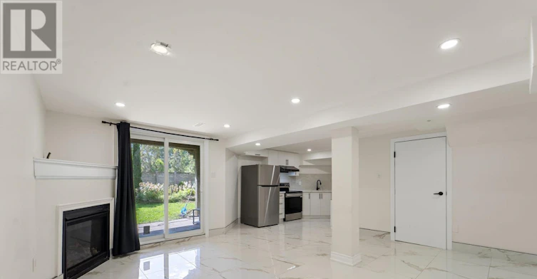 58 Love Crescent, Ajax, ON, L1S 4T2 - 6