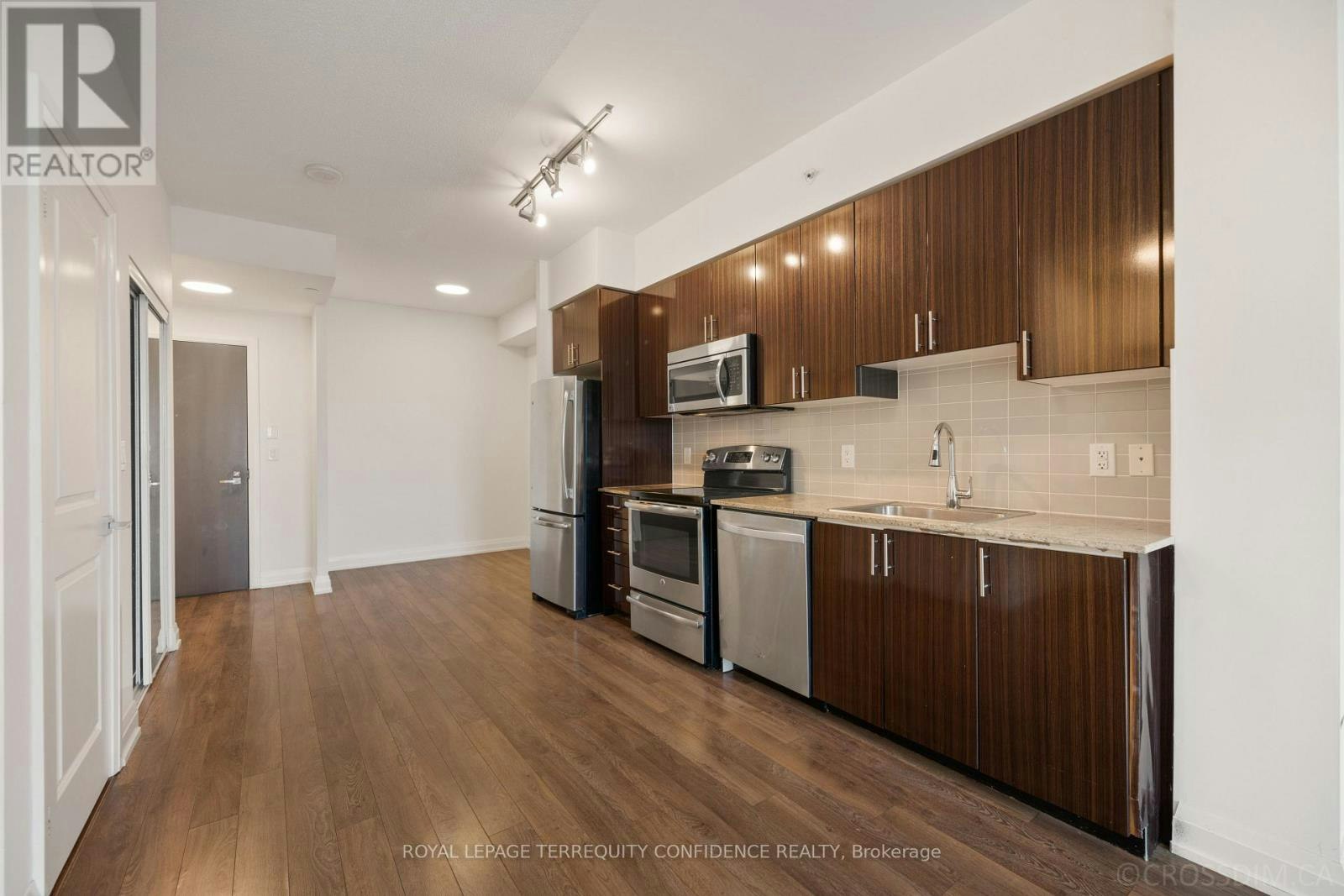 727-7161 Yonge Street, Vaughan, ON, L3T 0C8 - 6