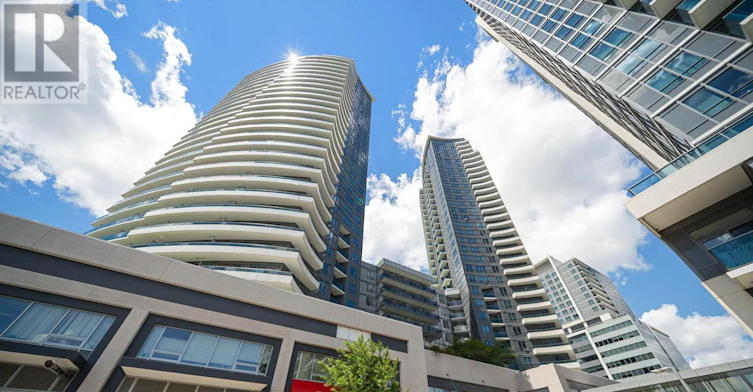 727-7161 Yonge Street, Vaughan, ON, L3T 0C8 - 2