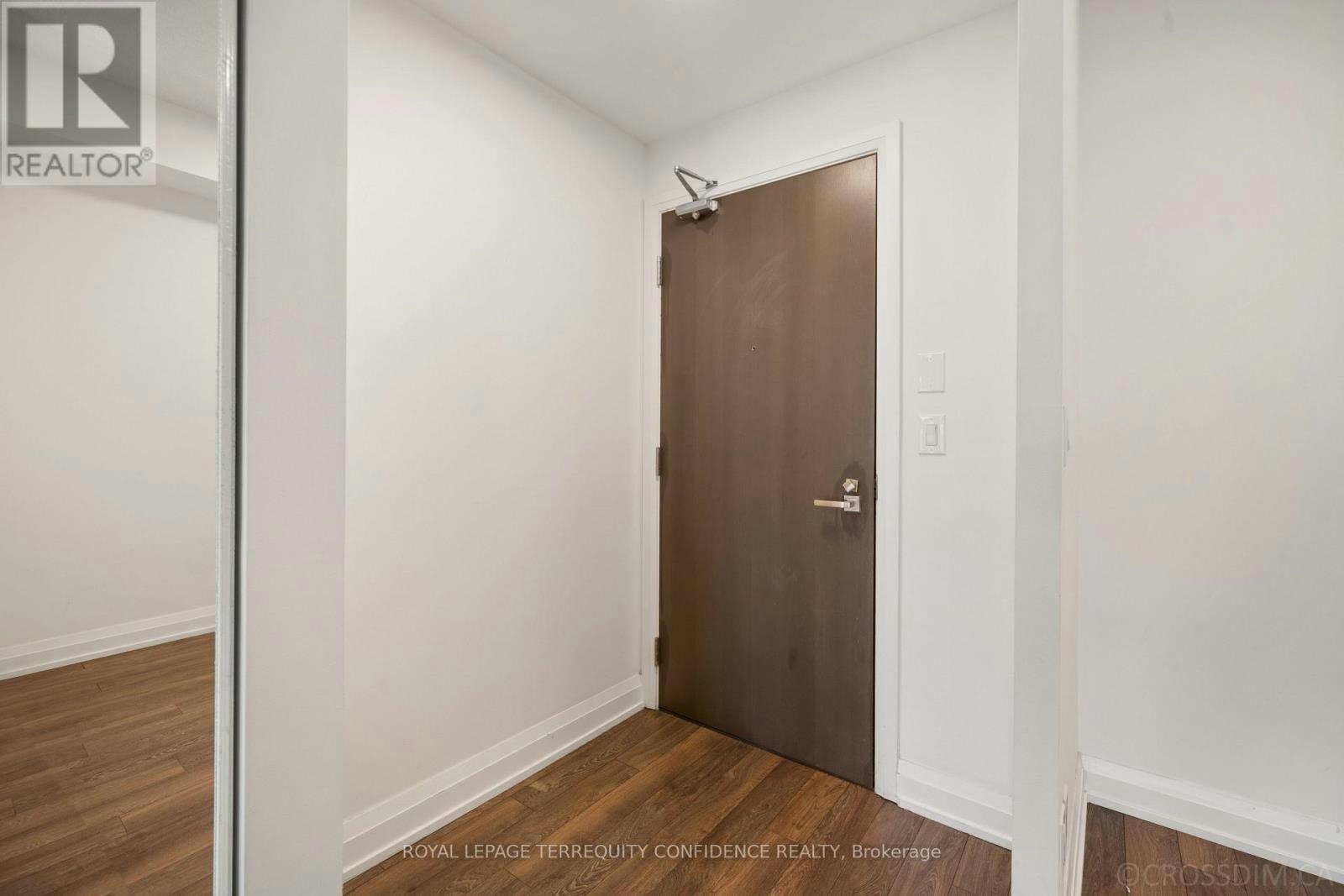 727-7161 Yonge Street, Vaughan, ON, L3T 0C8 - 3