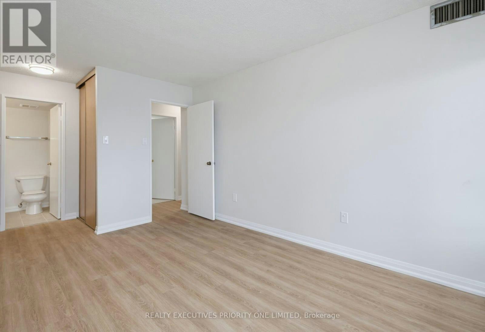 1501-7460 Bathurst Street, Vaughan, ON, L4J 7K9 - 19