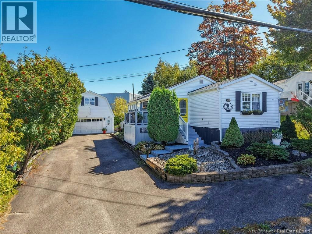 636 Barclay Loop, Fredericton, NB, E3B 7L8