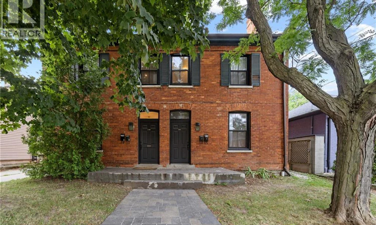 188-190 Caroline Street S
