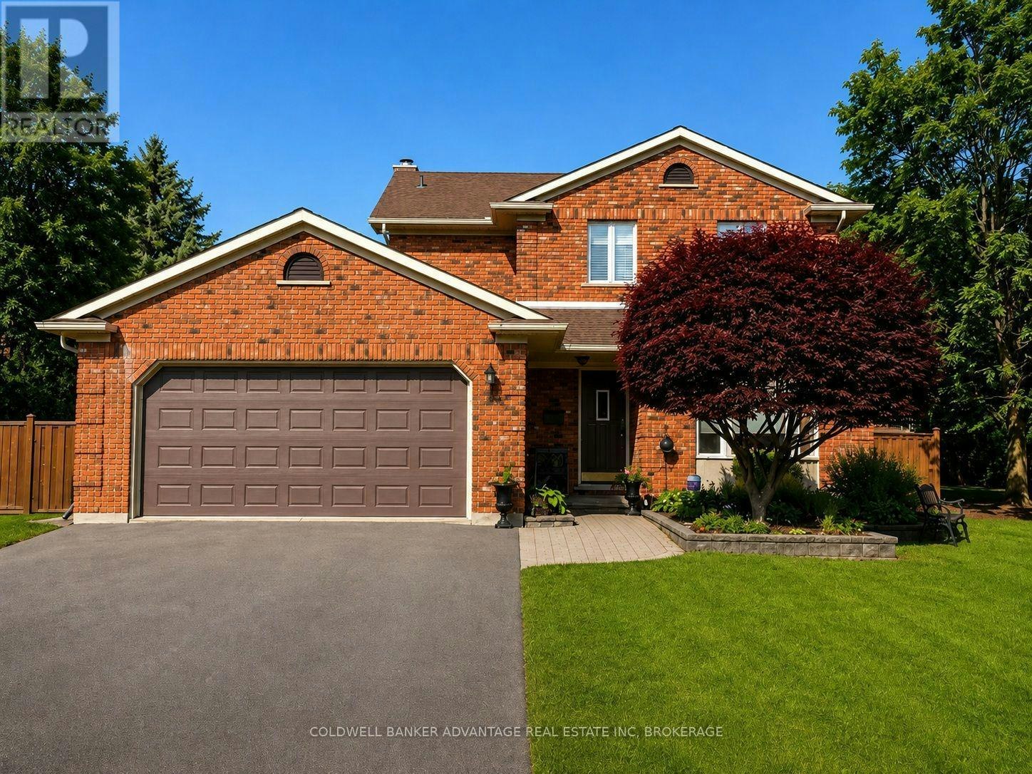 28 Dixon Crescent, Welland, ON, L3C 6P4