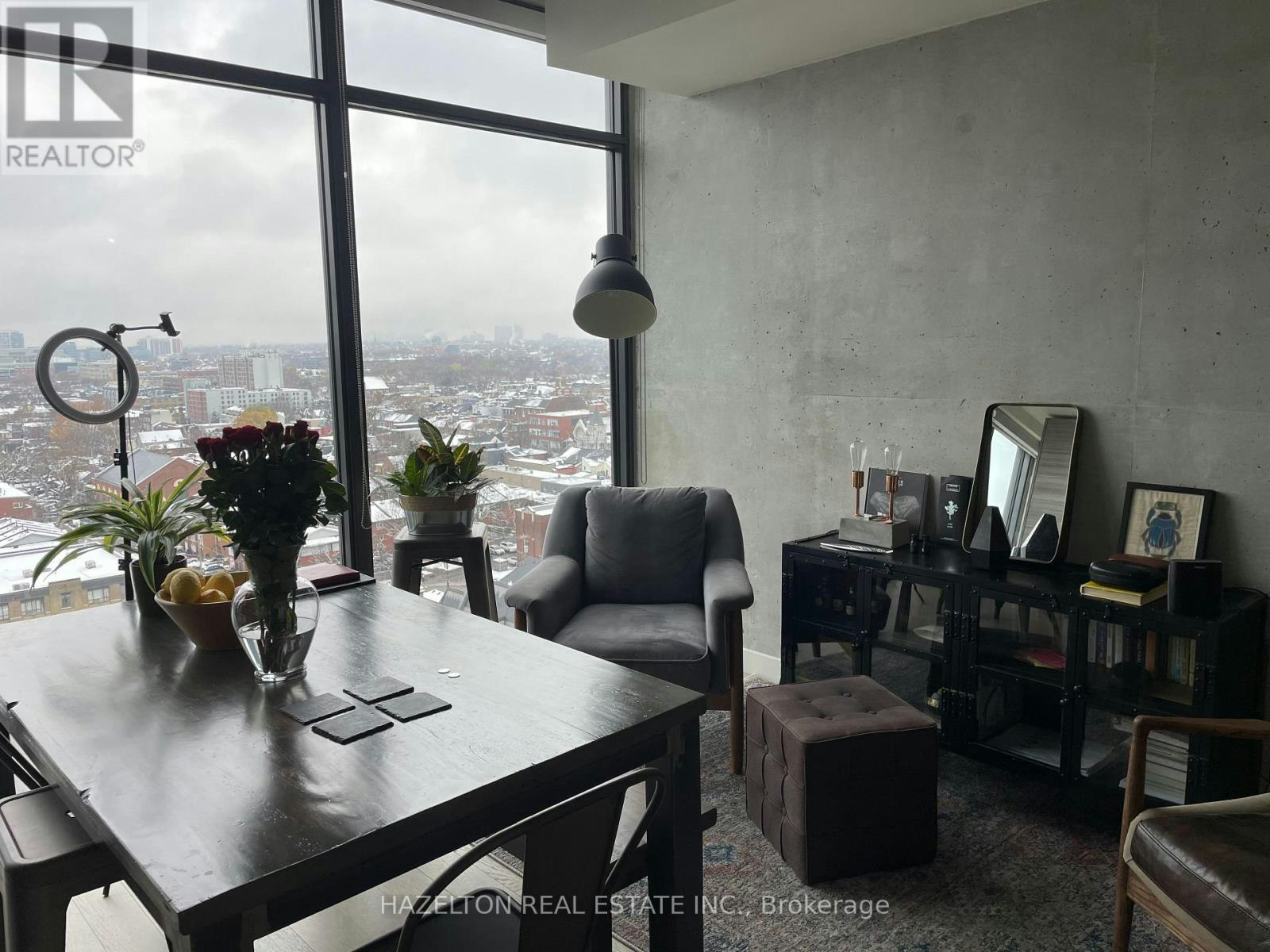 1404-111 Bathurst Street, Toronto, ON, M5V 2R1 - 7