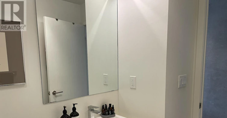1404-111 Bathurst Street, Toronto, ON, M5V 2R1 - 20