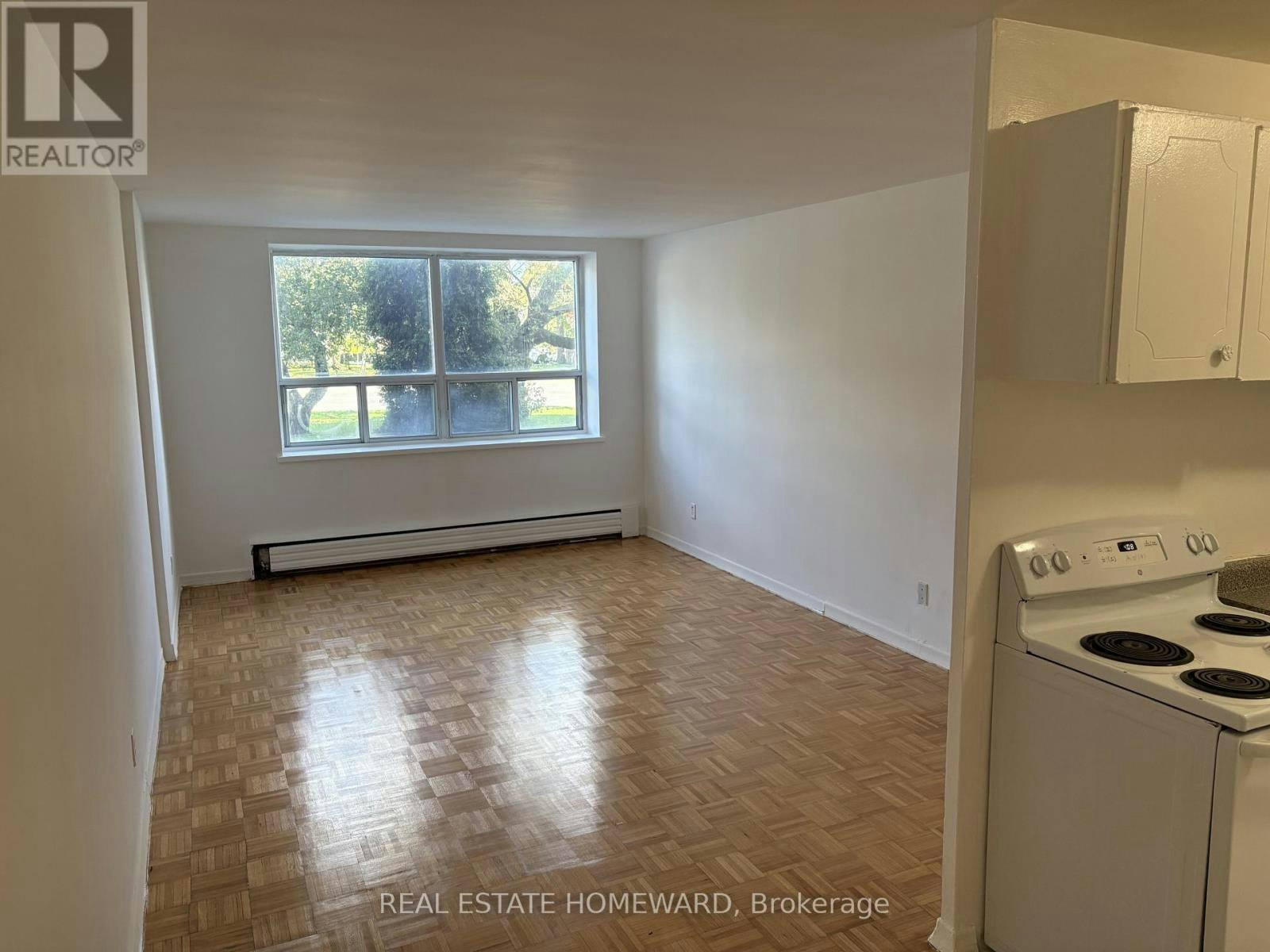 106-1765 Lawrence Avenue E, Toronto, ON, M1R 2X8 - 2