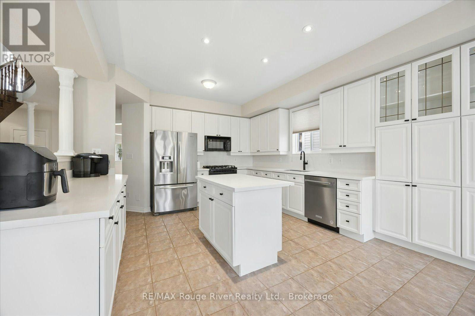 82 Darius Harns Drive, Whitby, ON, L1M 2G2 - 14