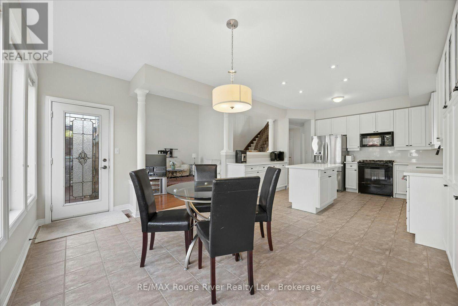 82 Darius Harns Drive, Whitby, ON, L1M 2G2 - 16