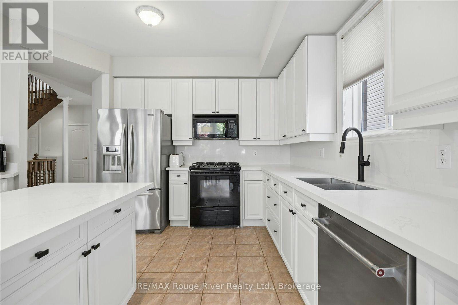 82 Darius Harns Drive, Whitby, ON, L1M 2G2 - 13