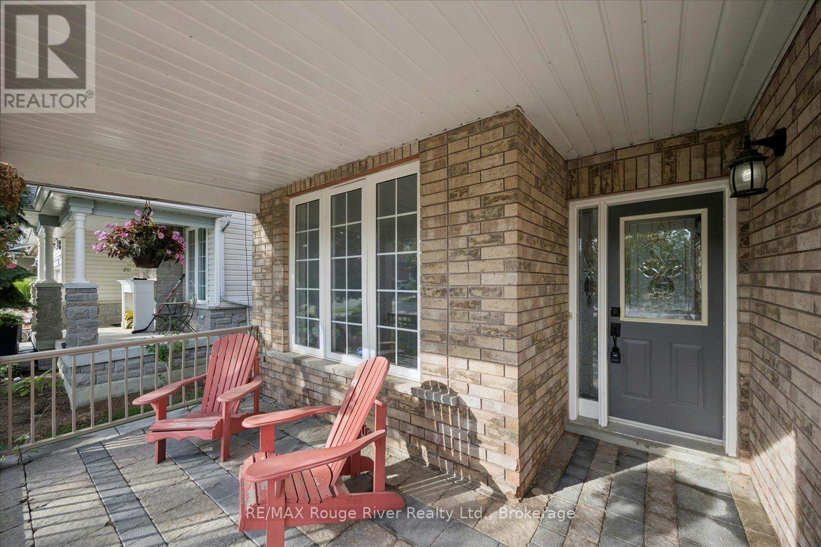82 Darius Harns Drive, Whitby, ON, L1M 2G2 - 3