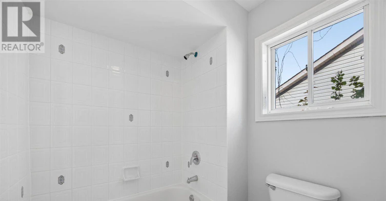 82 Darius Harns Drive, Whitby, ON, L1M 2G2 - 31