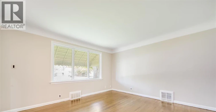 3264 Dominion Boulevard, Windsor, ON, N9E 2N5 - 5