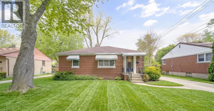 3264 Dominion Boulevard, Windsor, ON, N9E 2N5
