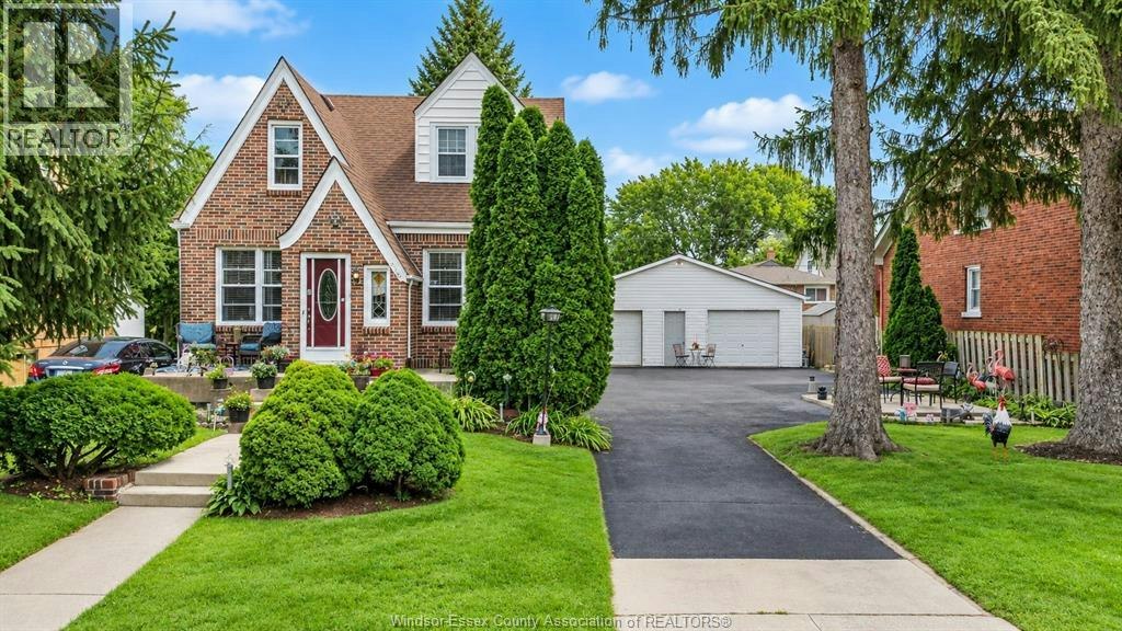 2270 Lillian, Windsor, ON, N8X 4B2
