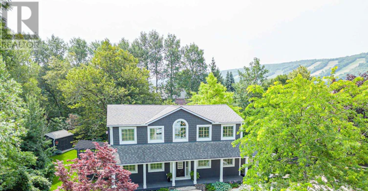 110 Liisa's Lane, Blue Mountains, ON, L9Y 0M3