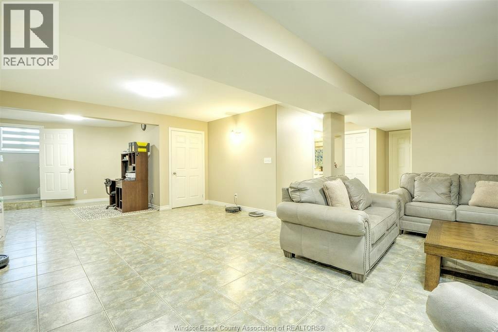 160 Branton Crescent, Lakeshore, ON, N9K 1E6 - 19