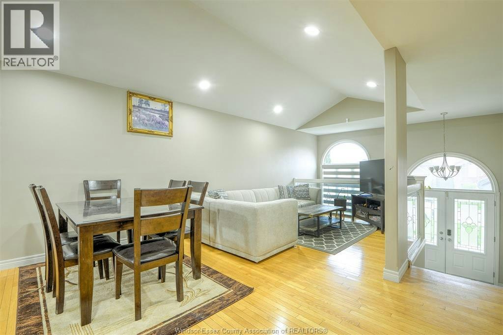 160 Branton Crescent, Lakeshore, ON, N9K 1E6 - 4