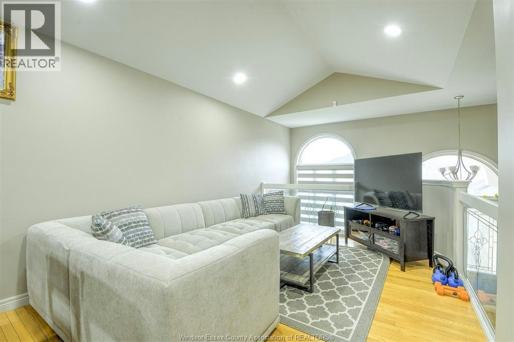 160 Branton Crescent, Lakeshore, ON, N9K 1E6 - 5