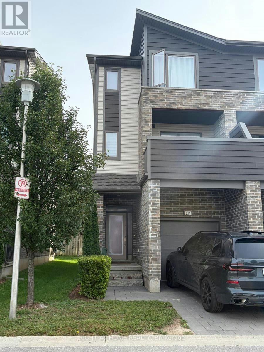 234-1960 Dalmagarry Road, London, ON, N6G 0T8