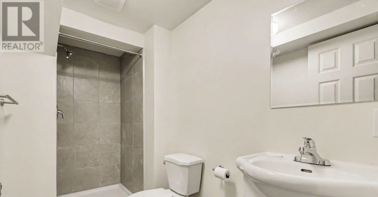 B-1256 Field Street, Ottawa, ON, K2C 2R2 - 9