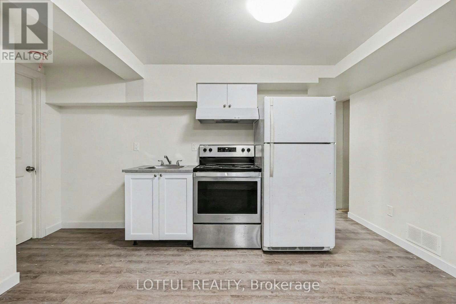 B-1256 Field Street, Ottawa, ON, K2C 2R2 - 8