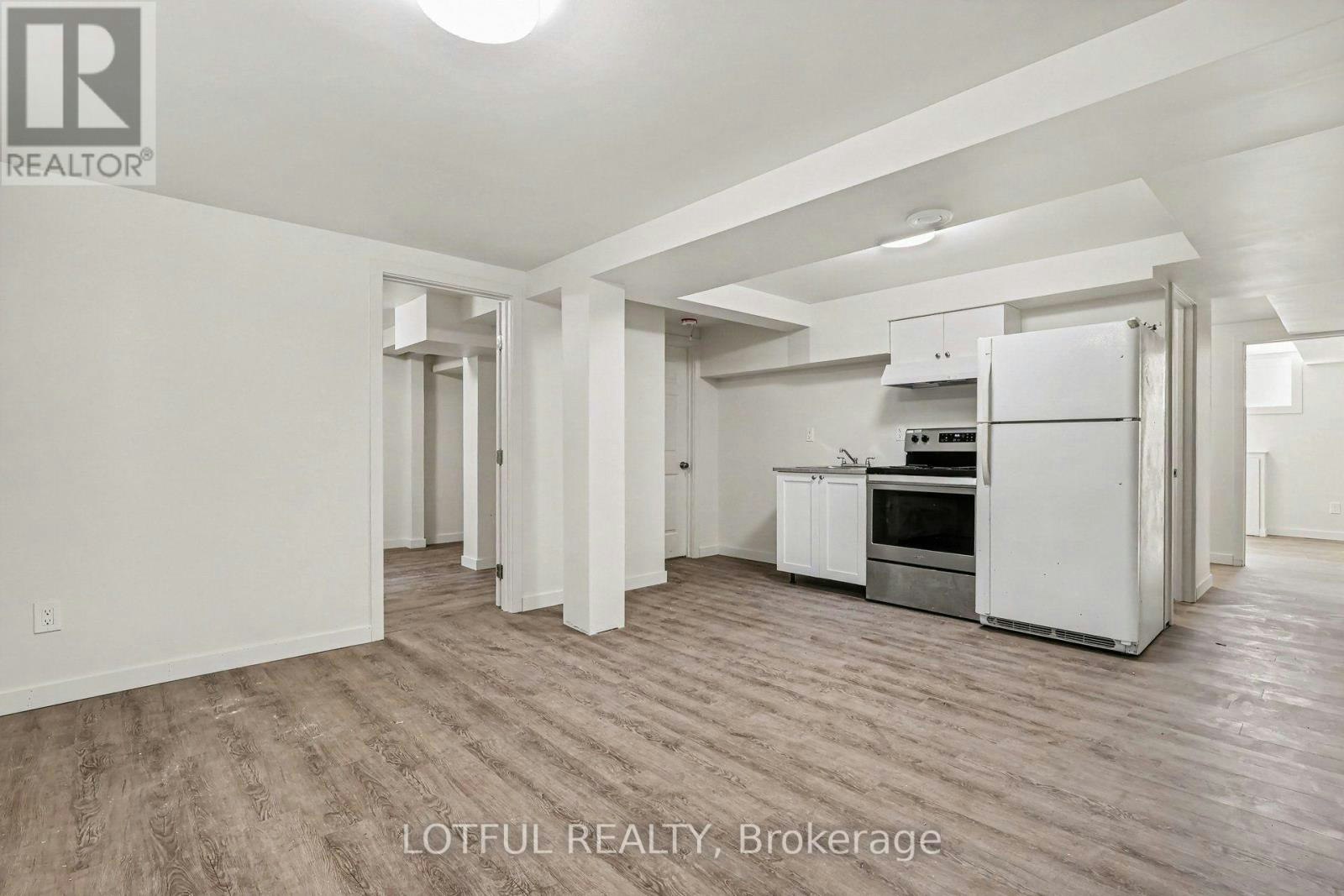 B-1256 Field Street, Ottawa, ON, K2C 2R2 - 7
