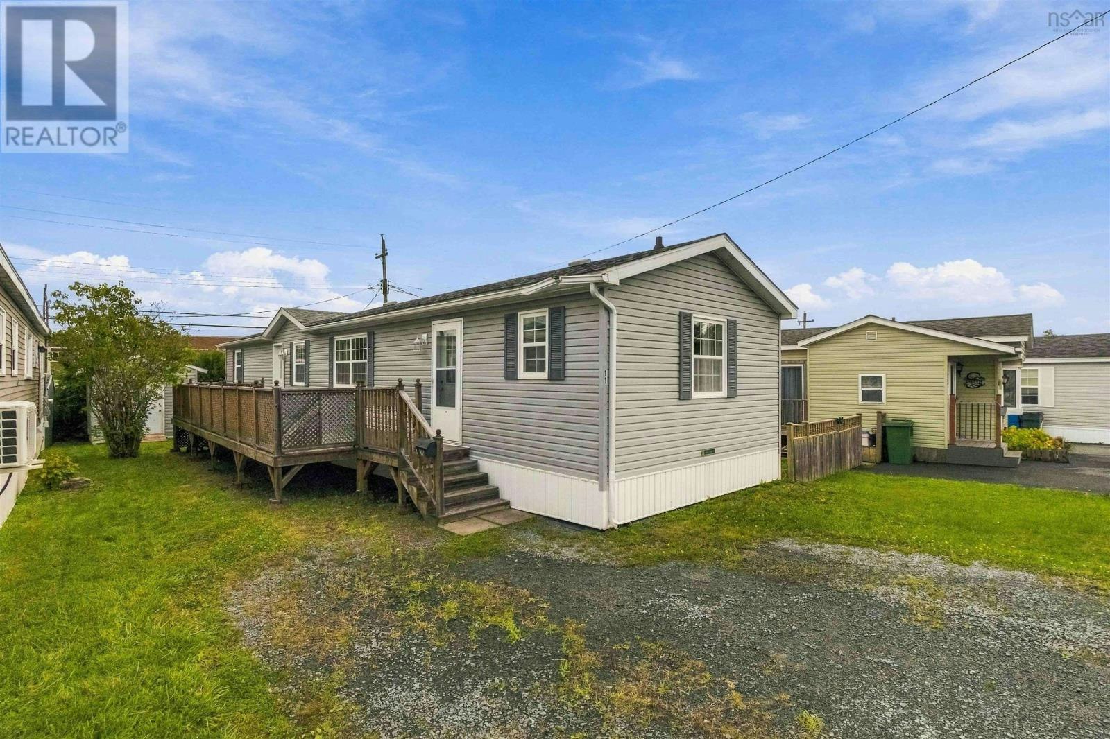 11 Wilson Avenue, Dartmouth, NS, B2Y 2B2
