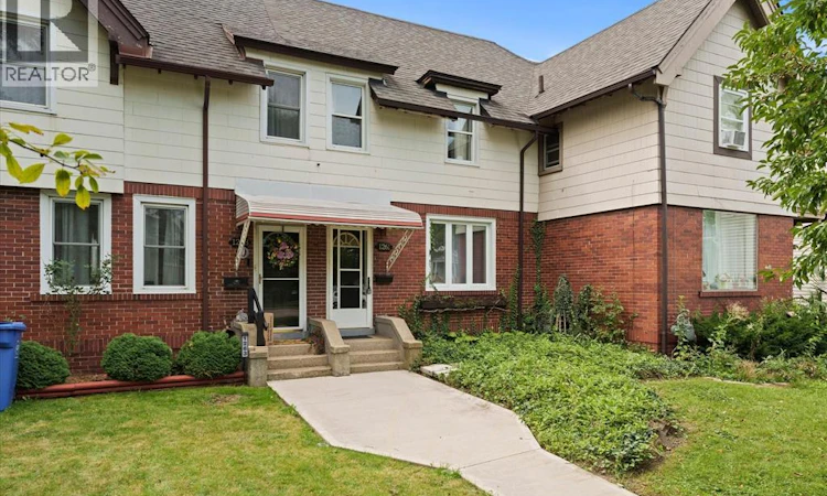 1261 Monmouth Road