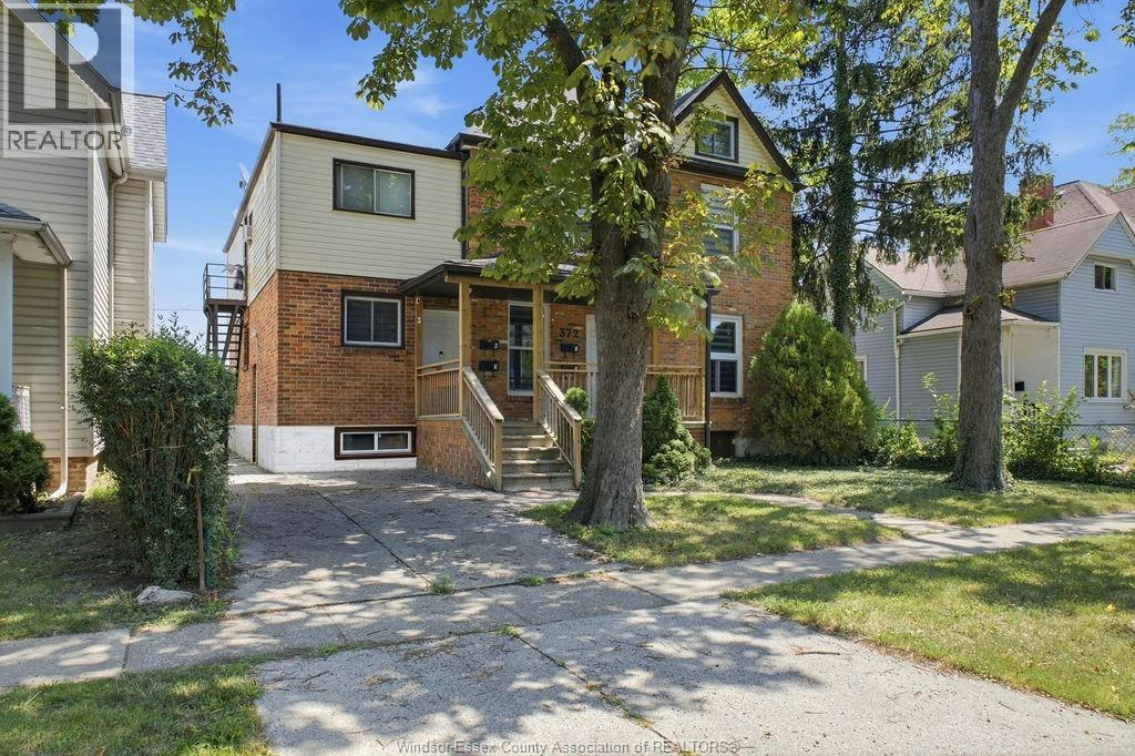 2-372 Lincoln Road, Windsor, ON, N8Y 2G4