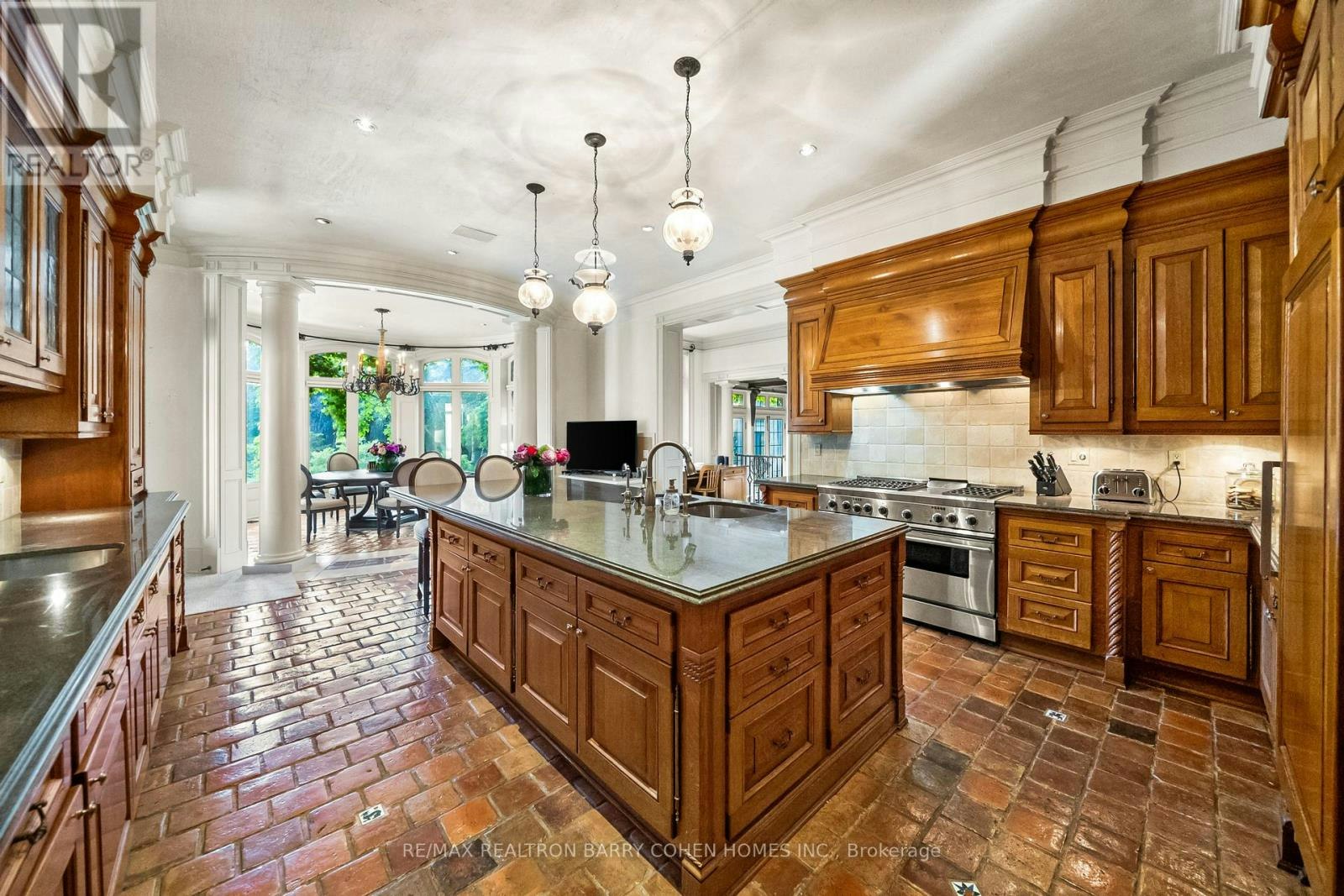85 The Bridle Path, Toronto, ON, M3C 2P1 - 10