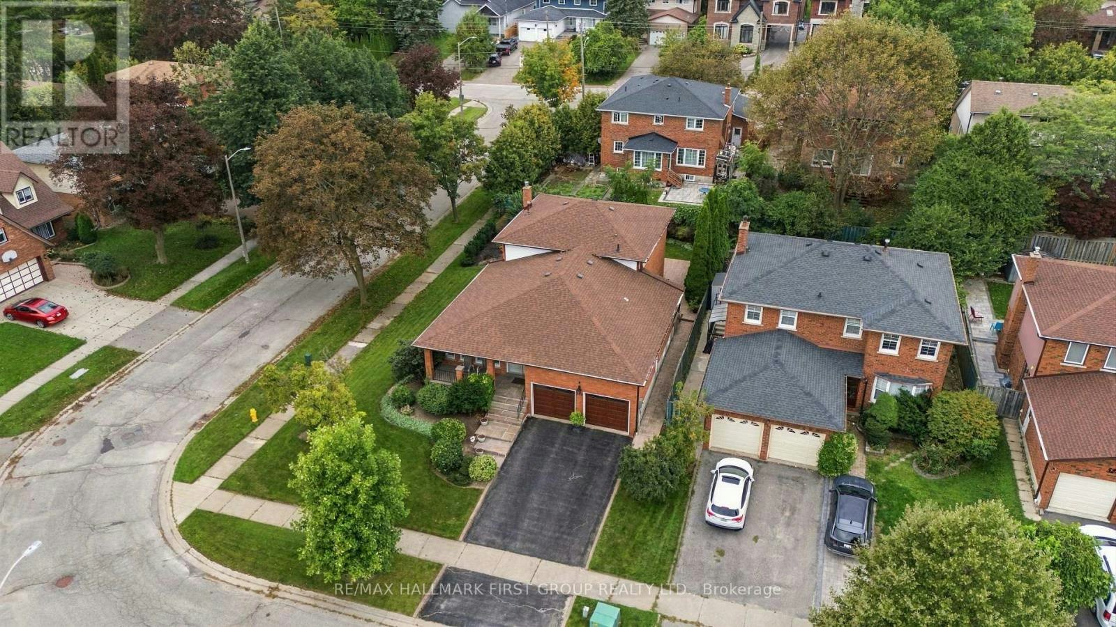 520 Mcleod Crescent, Pickering, ON, L1W 3M5