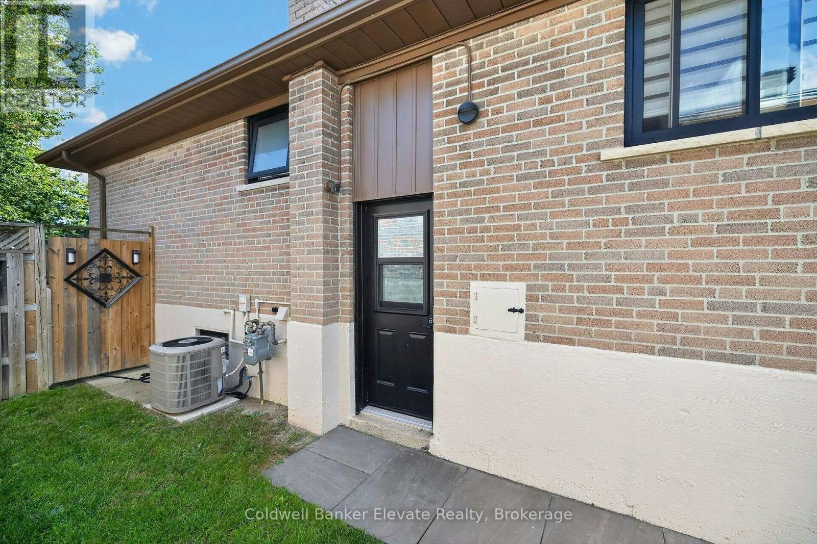 45 Faludon Drive, Halton Hills, ON, L7G 1H8 - 23