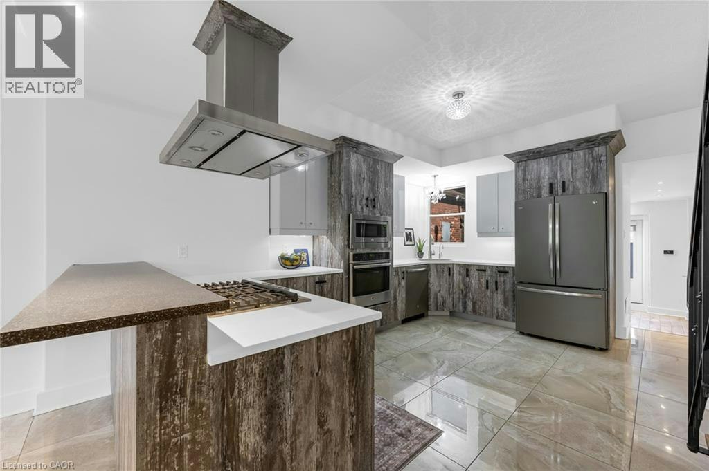 2-241 King Street E, Hamilton, ON, L8N 1B6