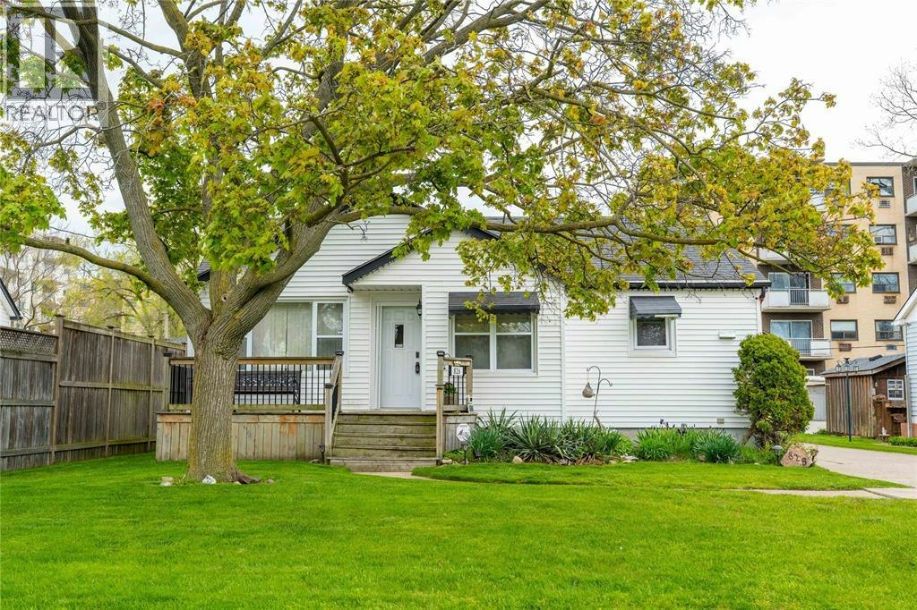 826 Lynwood Avenue, Sarnia, ON, N7T 7A4
