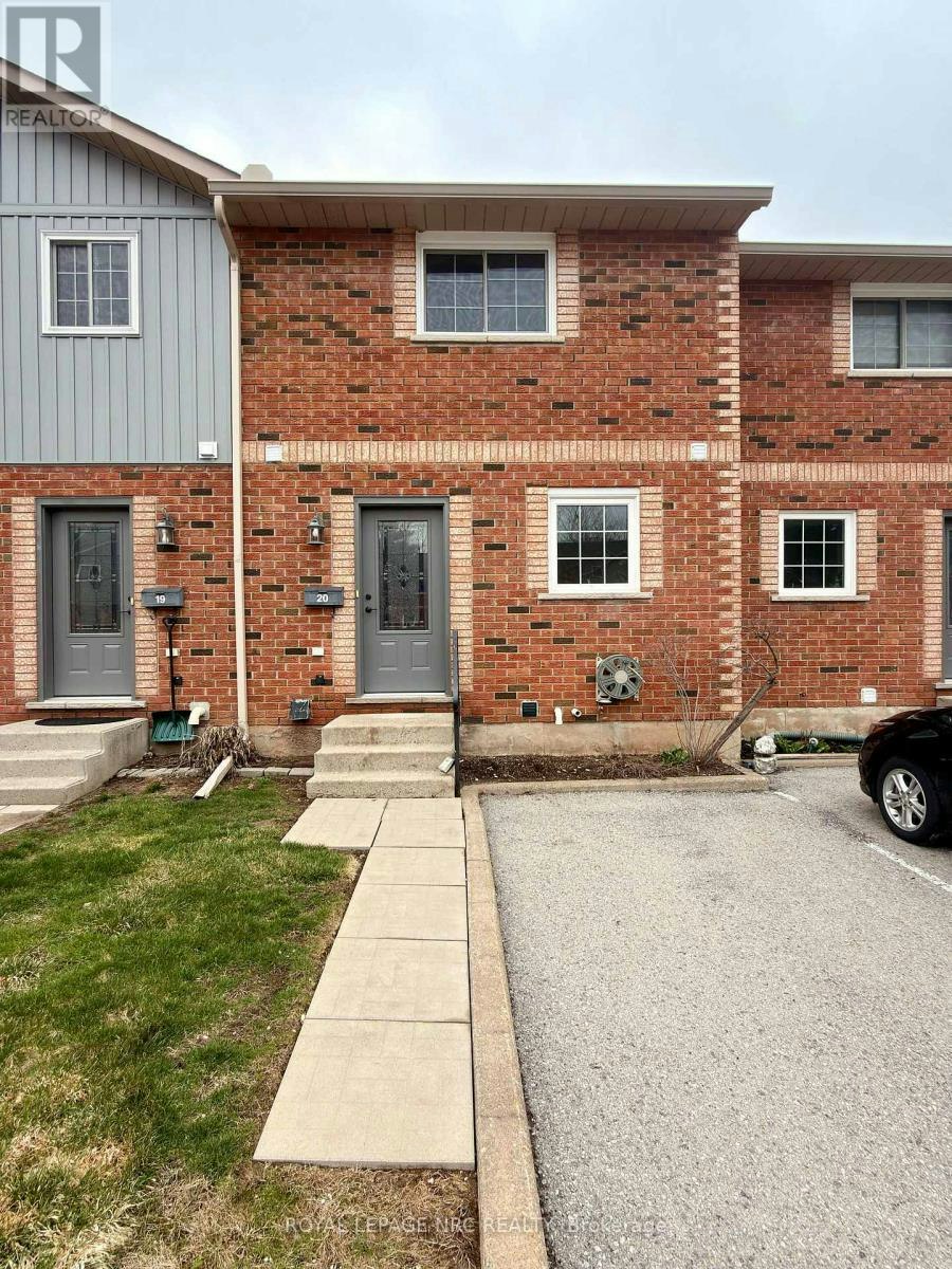 20-110 Silvan Drive, Welland, ON, L3C 6Z5
